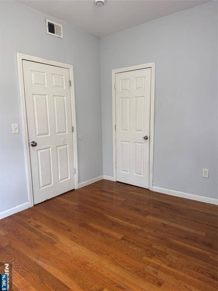 Newark, NJ 07103,501 S 10th ST
