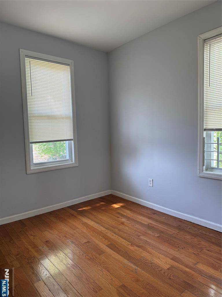 Newark, NJ 07103,501 S 10th ST