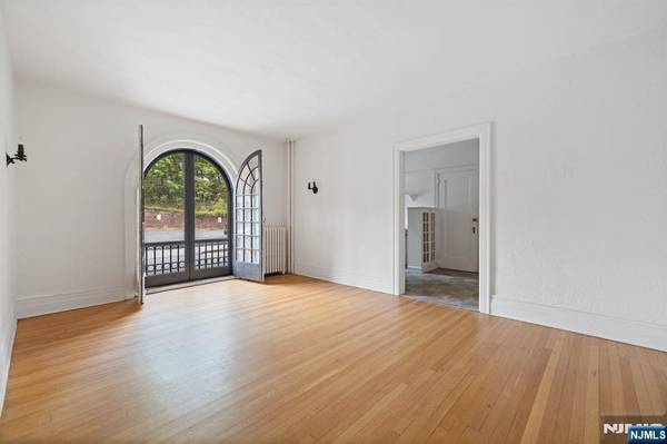20 Garber SQ #A7, Ridgewood, NJ 07450