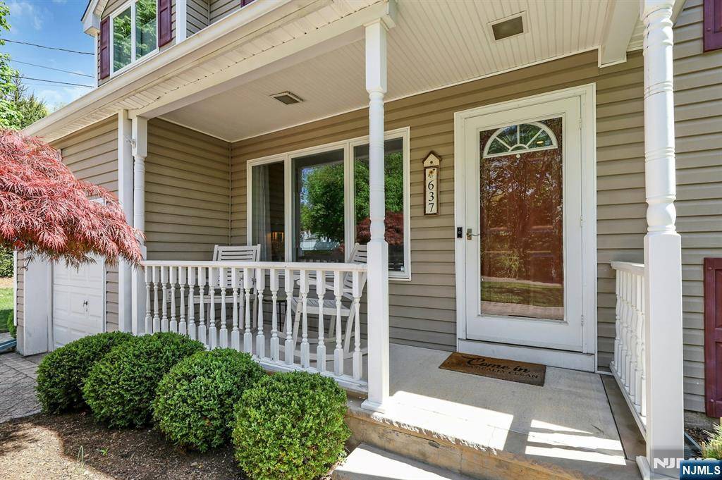 River Vale, NJ 07675,637 Aster LN