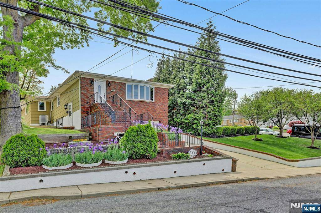 Kearny, NJ 07032,38 S Midland AVE