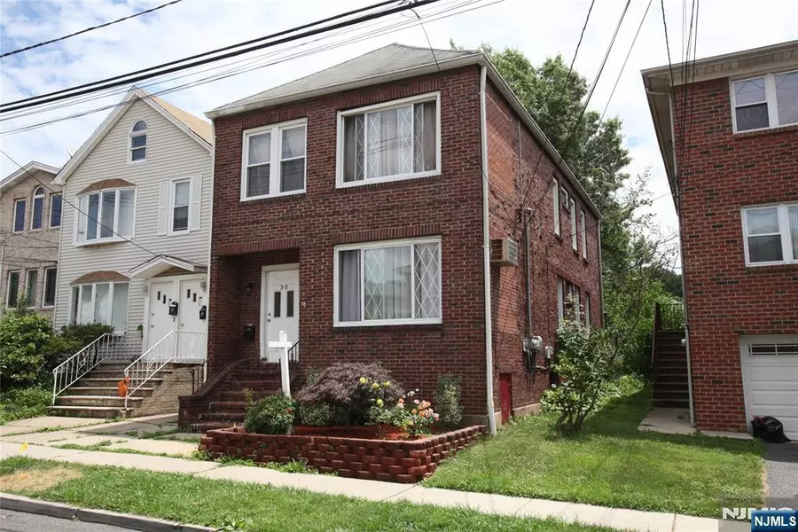 30 Delia BLVD, Palisades Park, NJ 07650