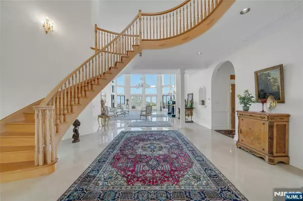 Cedar Grove, NJ 07009,24 Club WAY