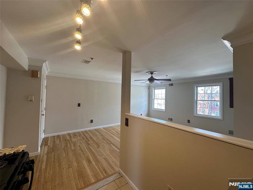 Union City, NJ 07087,401 Bergenline AVE #13