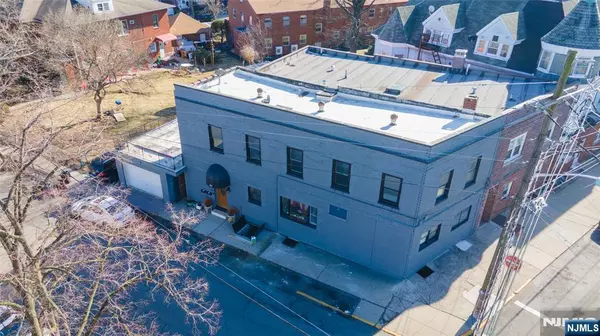 9066 Palisade PLZ, Cliffside Park, NJ 07010