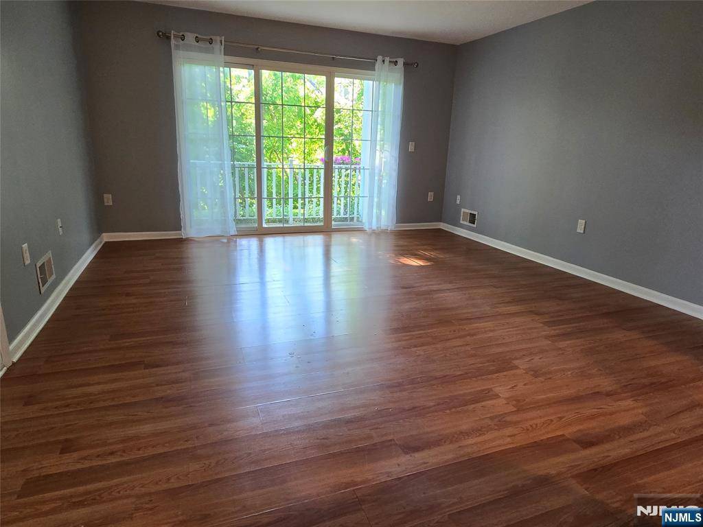 Mahwah, NJ 07430,920 Juniper WAY