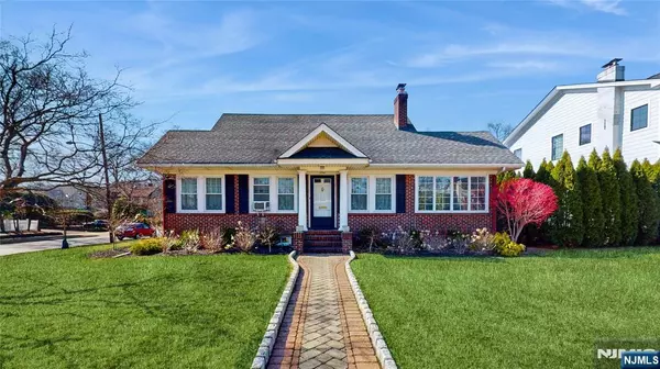 202 N Walnut ST, Ridgewood, NJ 07450