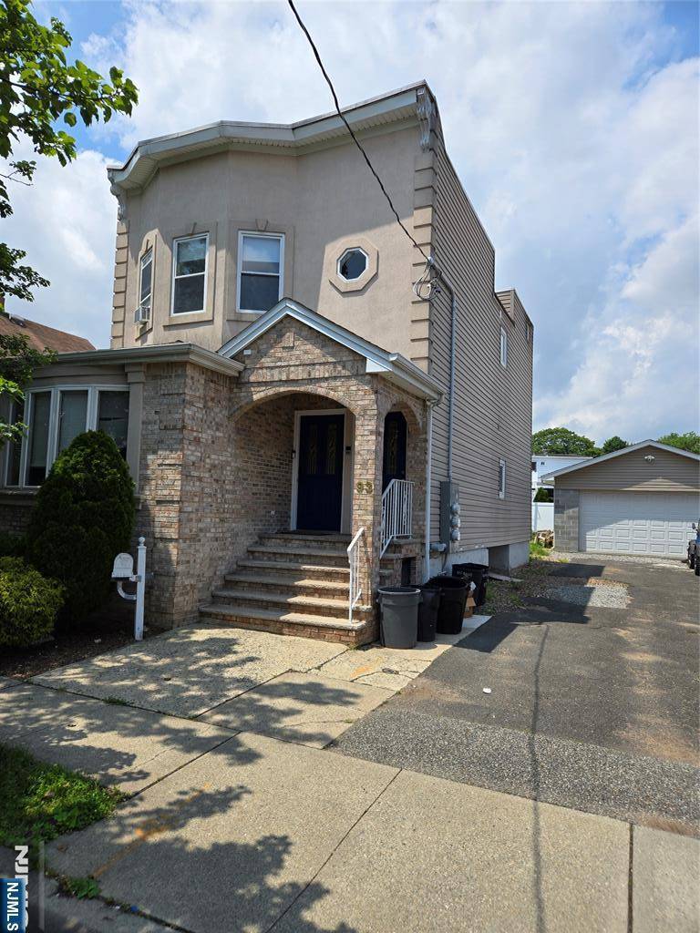Lodi, NJ 07644,93 Garfield AVE