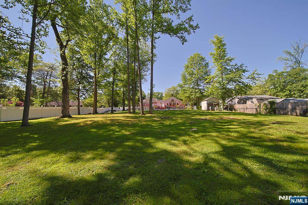 River Vale, NJ 07675,820 Westwood AVE