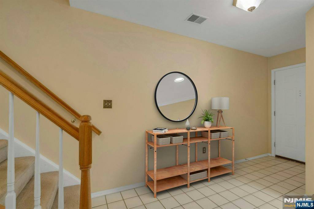 Mahwah, NJ 07430,2161 Jordan CT