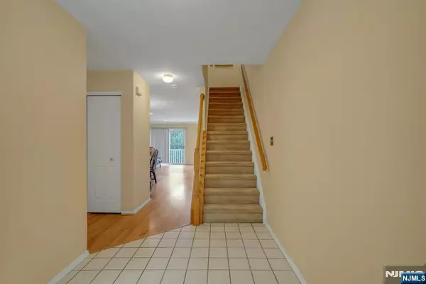 Mahwah, NJ 07430,2161 Jordan CT