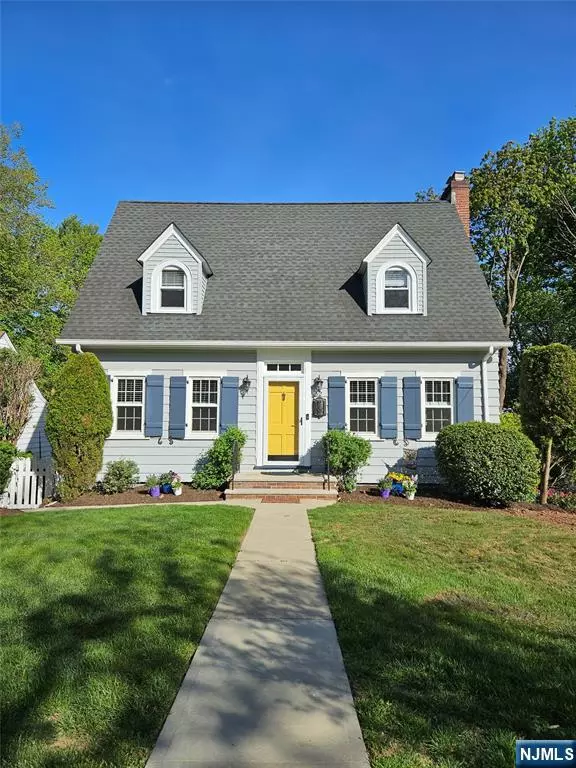 32 Harriet ST, West Orange, NJ 07052