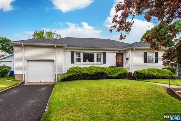 17 Yantecaw AVE, Bloomfield, NJ 07003