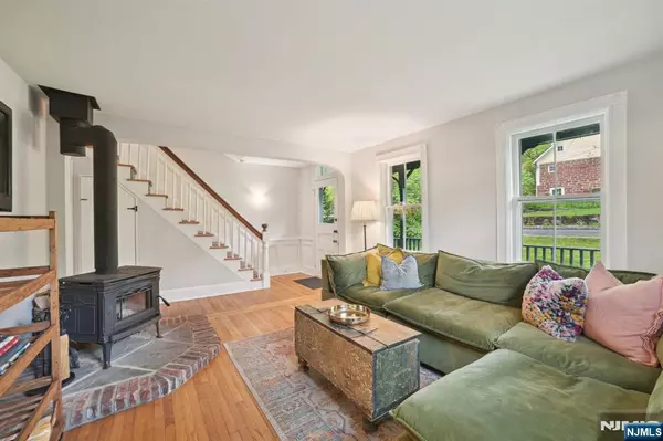 Maplewood, NJ 07040,426 Ridgewood