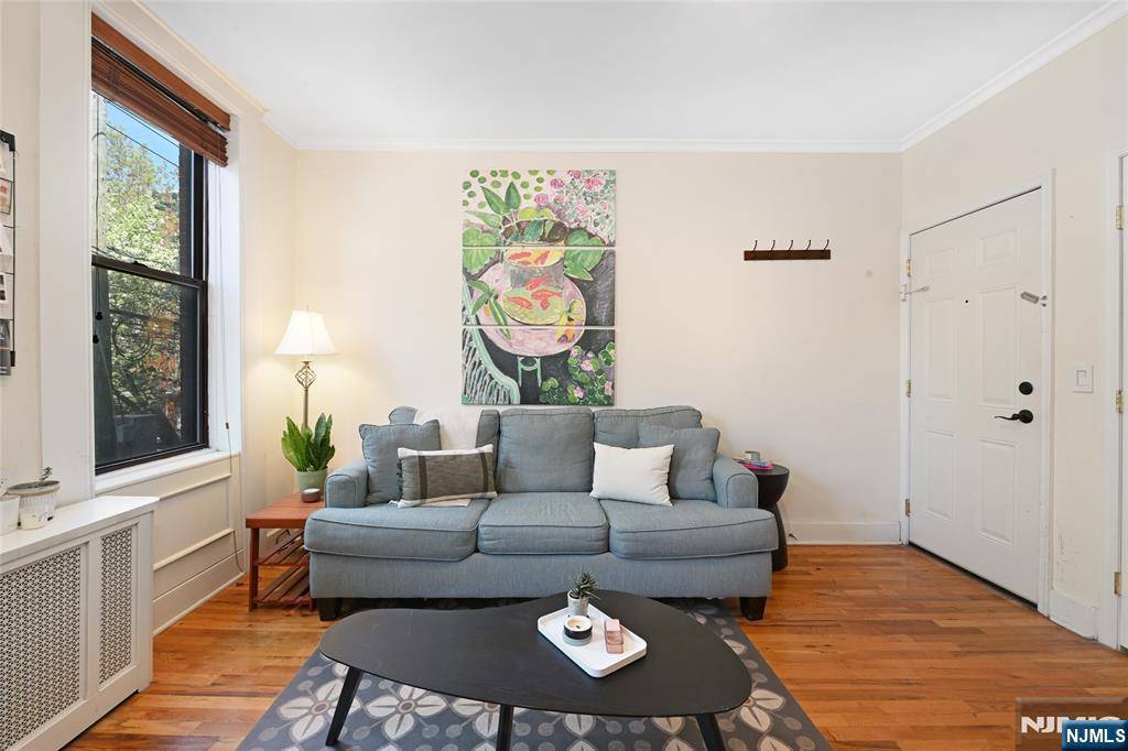 Jersey City, NJ 07302,204 Washington ST #2b