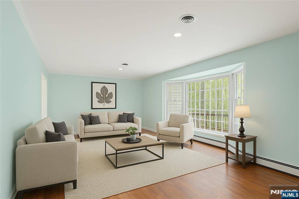 River Vale, NJ 07675,206 Goodell CT