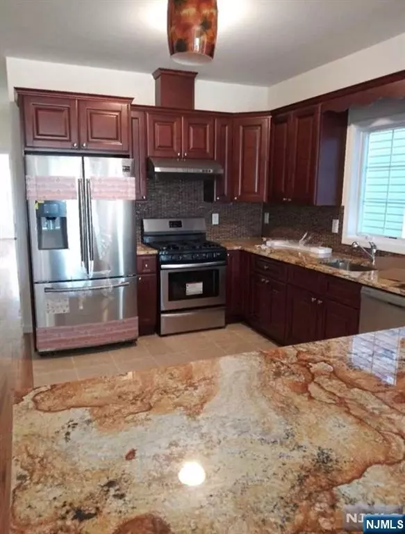 Harrison, NJ 07029,111 7th ST #2F