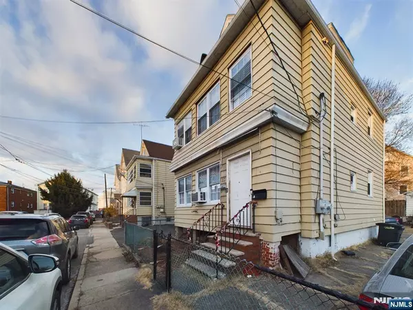 Garfield, NJ 07026,23 Riverside PL