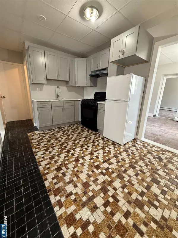 Hackensack, NJ 07601,75 Lodi ST