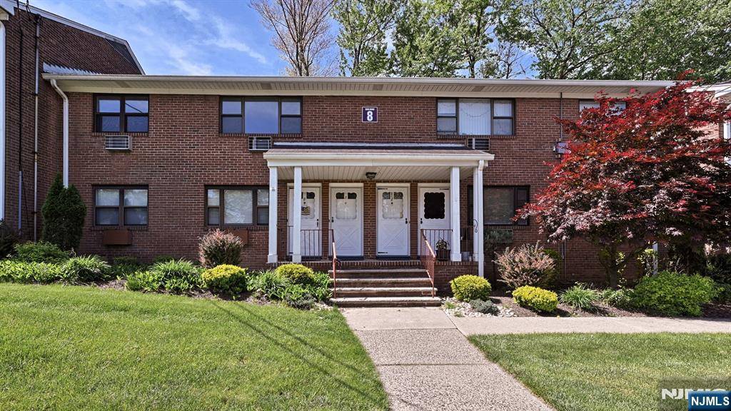 8 Colonial DR #C,  Little Falls,  NJ 07424