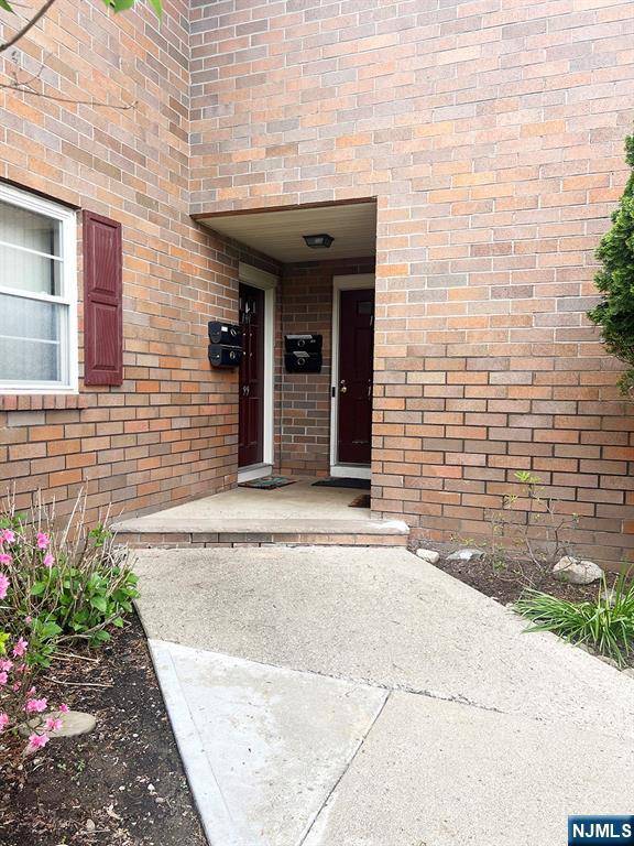 Park Ridge, NJ 07656,109 N Maple
