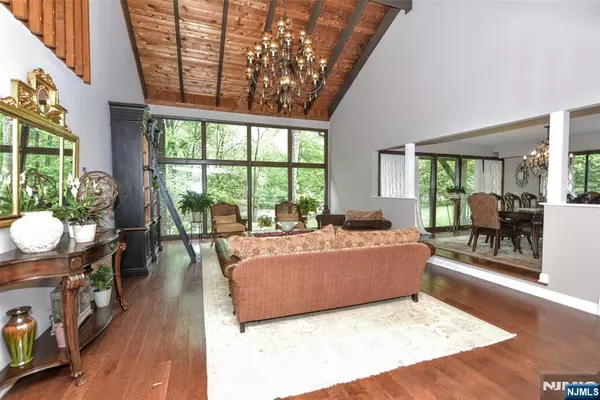 Ramsey, NJ 07446,36 Timber TRL