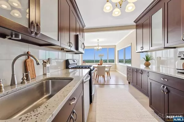 6 Horizon RD ## 2301, Fort Lee, NJ 07024