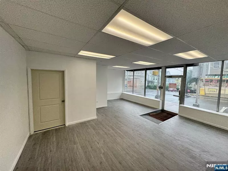 291 North 8th, Prospect Park, NJ 07508