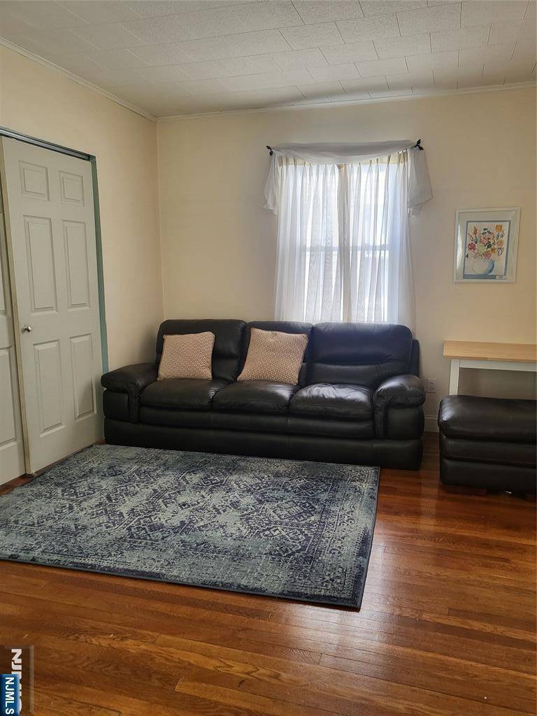 Little Ferry, NJ 07643,122 Woodland AVE