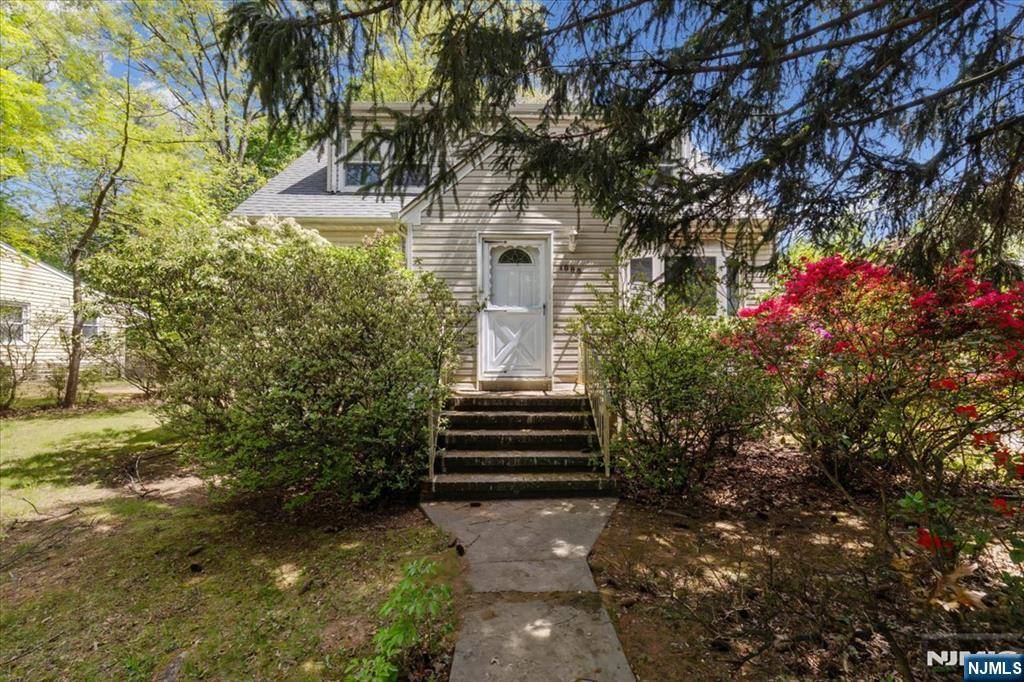 New Milford, NJ 07646,1085 Roosevelt AVE