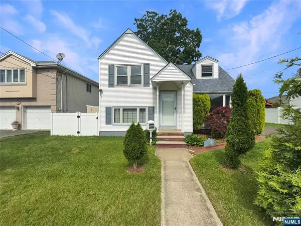532 N Midland AVE, Saddle Brook, NJ 07663