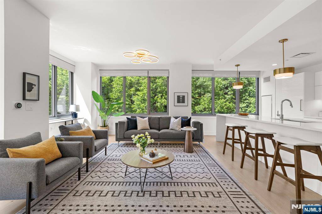9 Ave At Port Imperial #524, West New York, NJ 07093