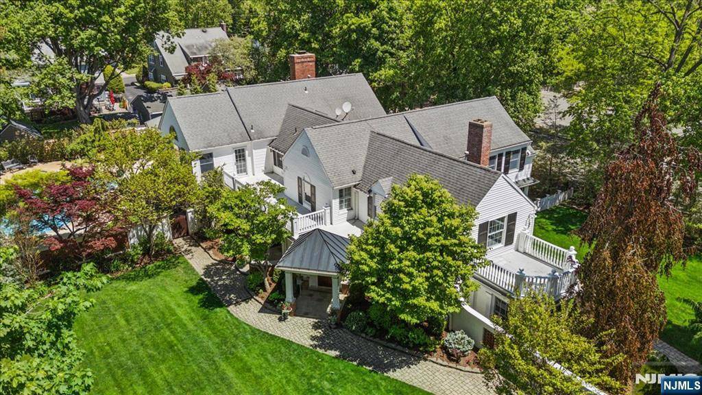 15 Hamilton RD, Morristown Town, NJ 07960