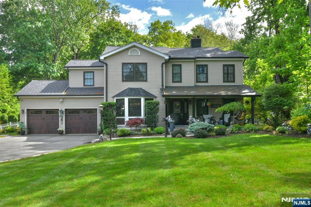 300 E Allendale AVE, Allendale, NJ 07401