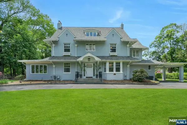 225 Glen RD, Woodcliff Lake, NJ 07677