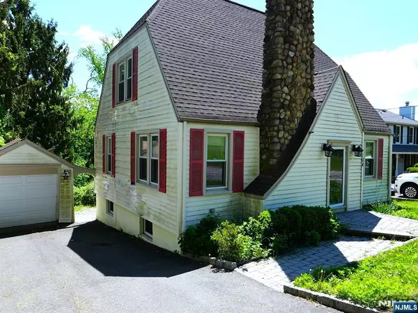 104 Oldham RD, Wayne, NJ 07470