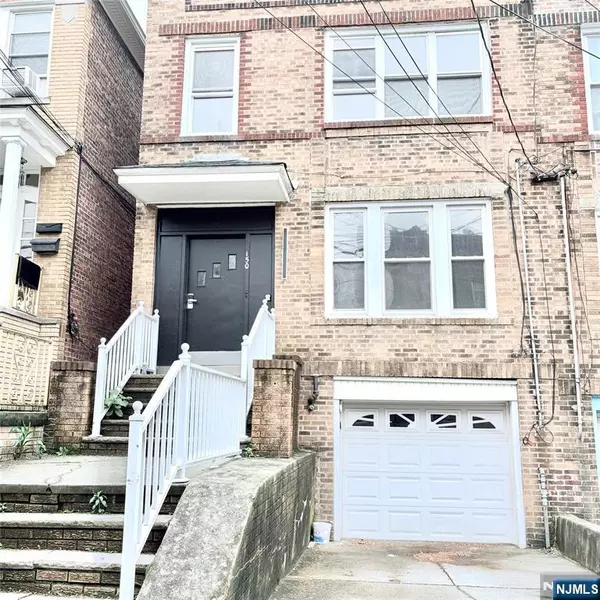 150 W 29th, Bayonne, NJ 07002