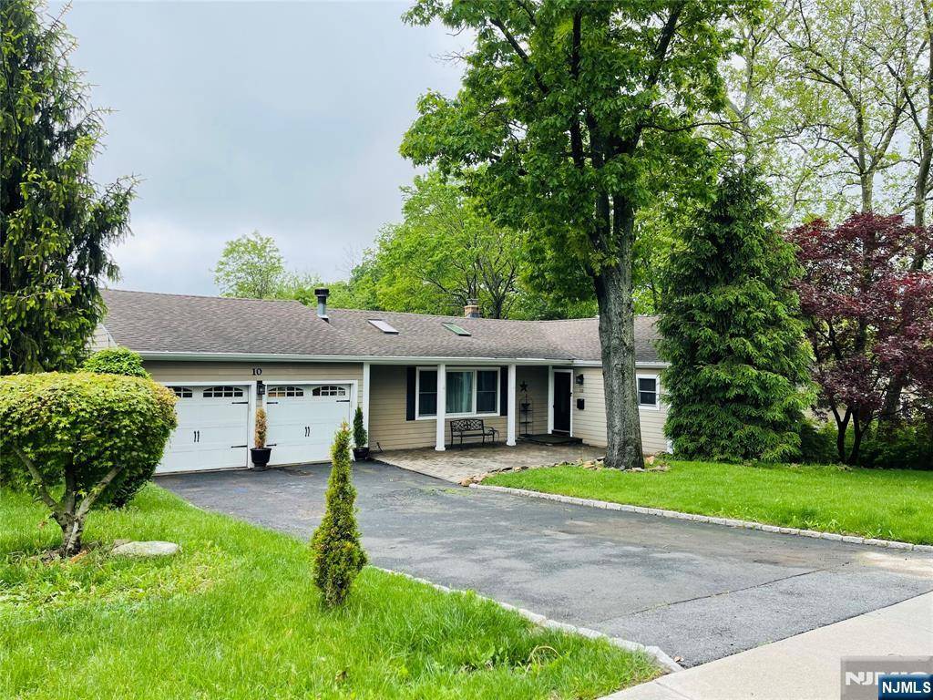 10 Blackstock RD, West Orange, NJ 07052