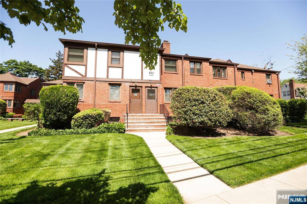 Englewood, NJ 07631,520 Broad AVE #14