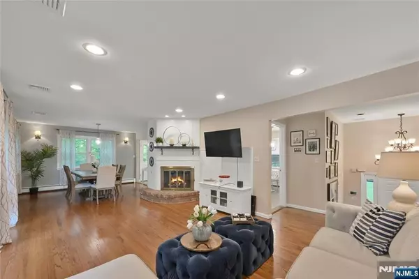 Franklin Lakes, NJ 07417,175 Edson TER