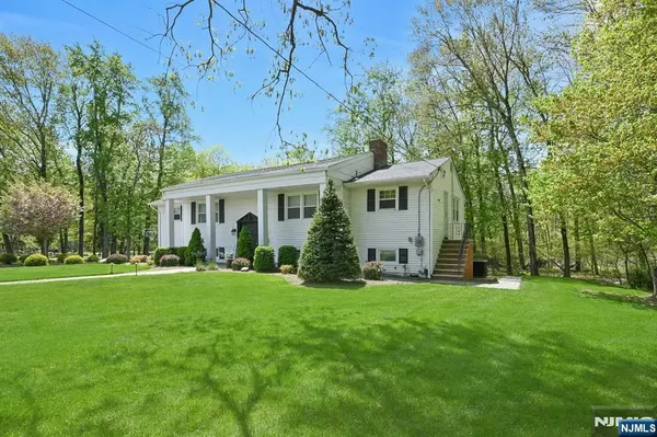 Franklin Lakes, NJ 07417,175 Edson TER
