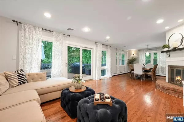 Franklin Lakes, NJ 07417,175 Edson TER