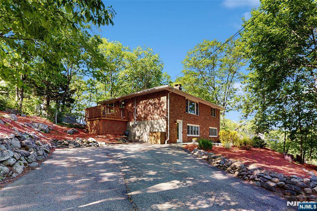 Bloomingdale, NJ 07403,66 Hillside DR