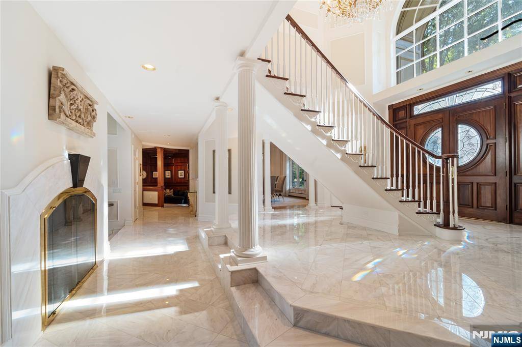 Old Tappan, NJ 07675,14 Stewart CT