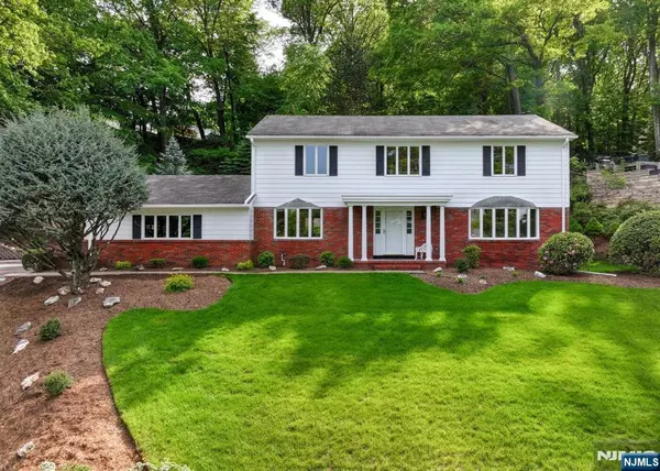 69 Cider Mill RD,  Hawthorne,  NJ 07506