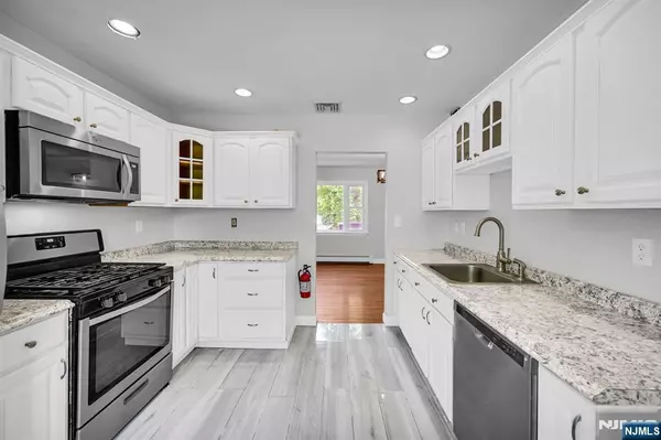 West Milford, NJ 07421,1 Norwood RD