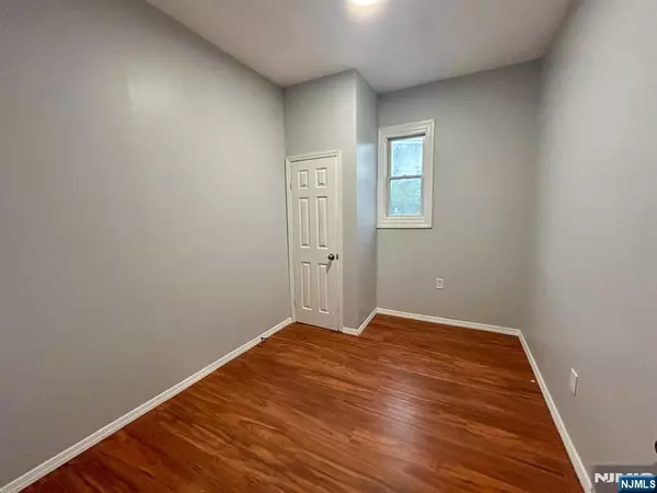 Orange, NJ 07050,257 New ST