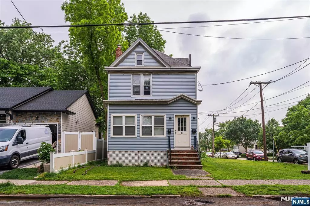 Ridgefield Park, NJ 07660,73 College PL