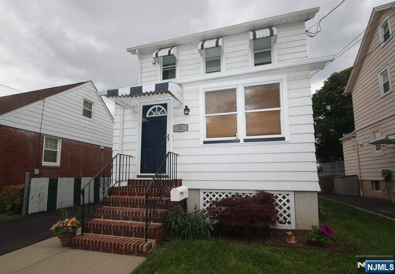 31 Colling AVE, Rochelle Park, NJ 07662