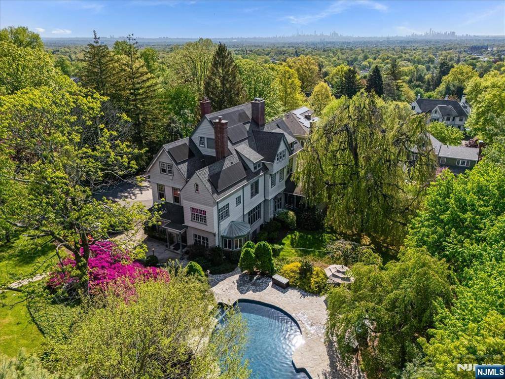 29 Highland, Montclair, NJ 07042